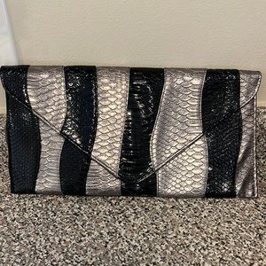 Retro Crocodile Clutch with stripes